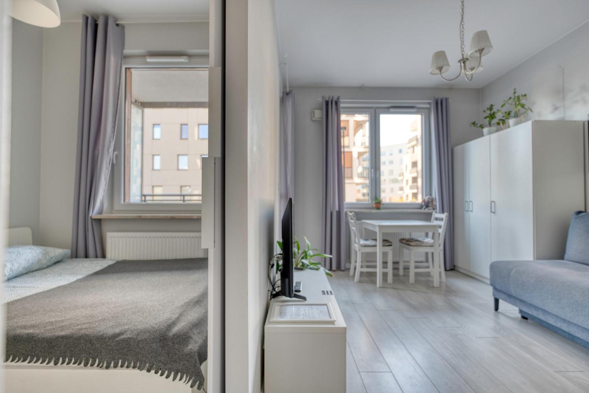 Airport Residence Green Warsawa Bagian luar foto