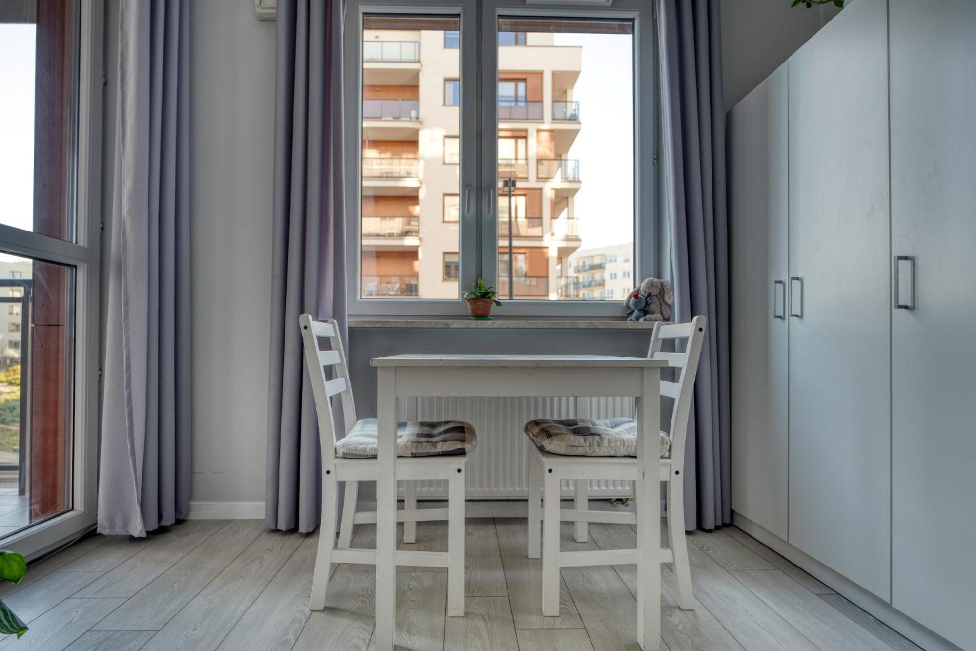 Airport Residence Green Warsawa Bagian luar foto